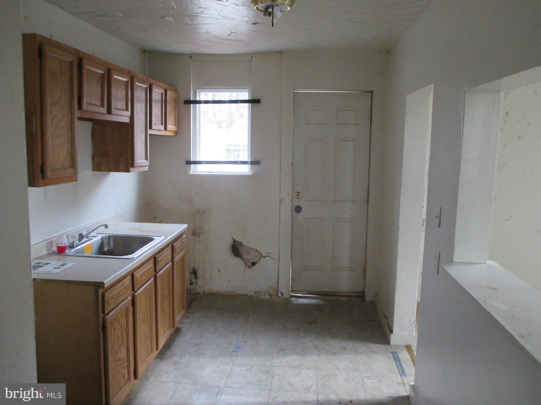 2201 Belair Road Baltimore, MD 21213 - Photo 5 of 10 Kitchen