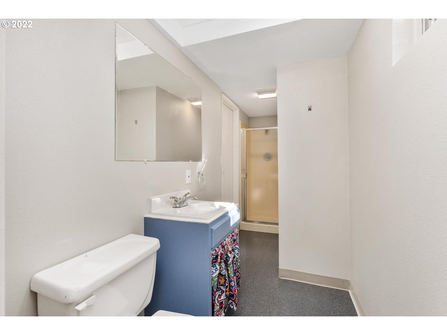 602 South Palatine Hill Road Portland, OR 97219 - Photo 24 of 30 Bathroom
