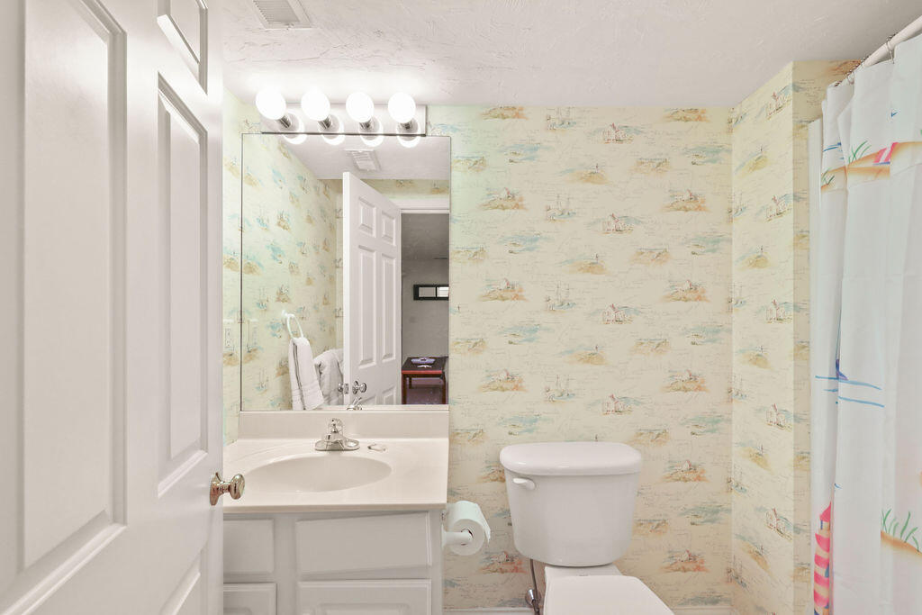 43 Carnoustie Road Bourne, MA 02532 - Photo 41 of 46 Full Bath