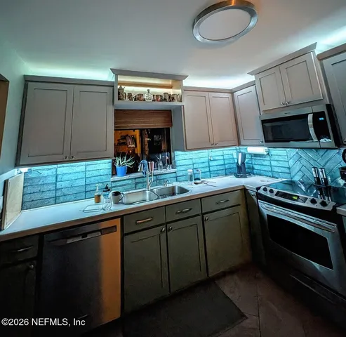 $294,900 | 3 Point Place, Palm Coast, FL 32164