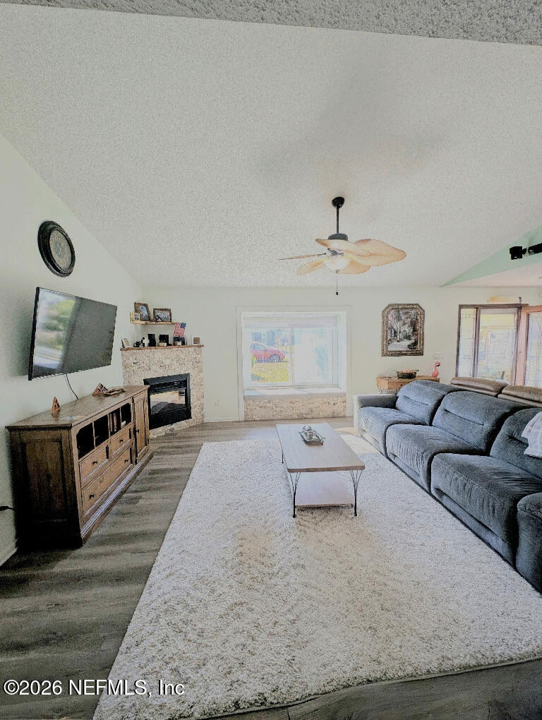 3 Point Place Palm Coast, FL 32164 - Photo 8 of 31 41645_696a5227836c6_01.16.2026_image-8