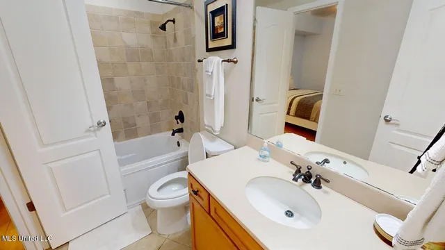 $2,875 | 1200 Beach Drive, Unit 306, Gulfport, MS 39507