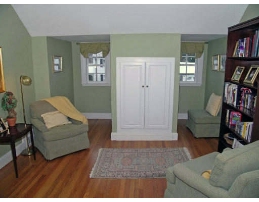 58 Rutledge Road Belmont, MA 02478 - Photo 8 of 10
