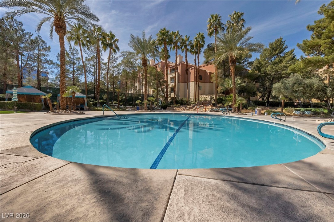 230 East Flamingo Road, Unit 310 Las Vegas, NV 89169 - Photo 19 of 27 SECONDARY POOL AREA