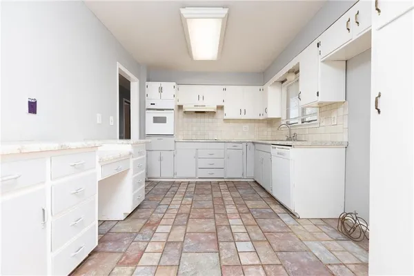 $199,000 | 8608 Kentucky Avenue, Raytown, MO 64138