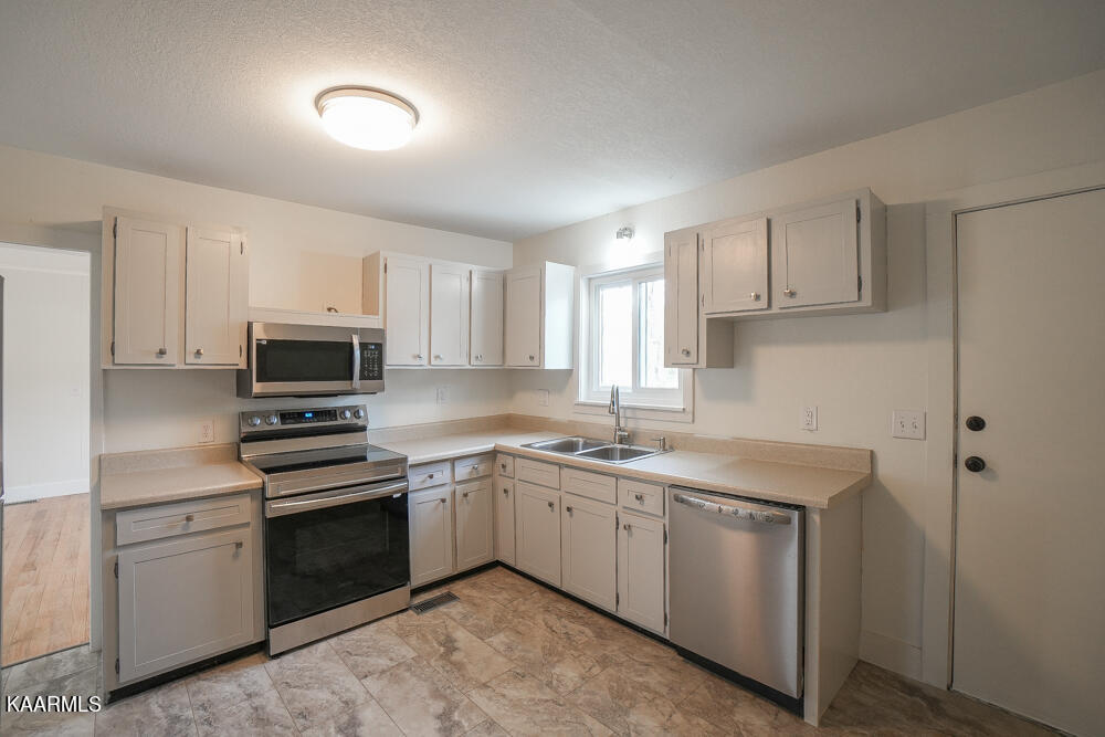 4330 Morganton Road Maryville, TN 37801 - Photo 10 of 22 DSC09875