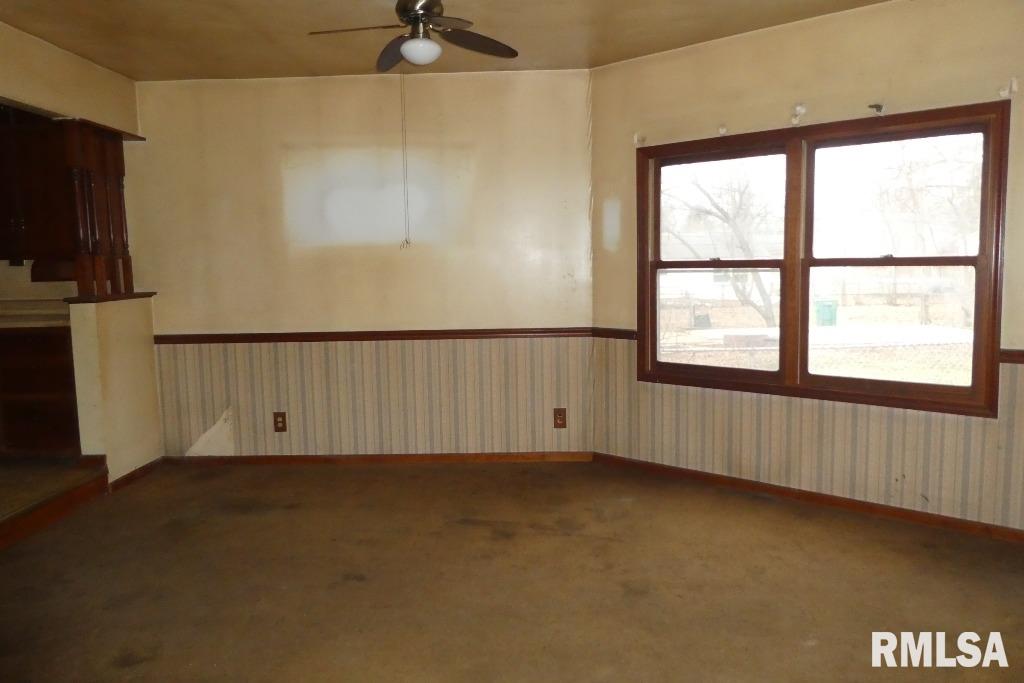 2215 South 12th Street Springfield, IL 62703 - Photo 8 of 15