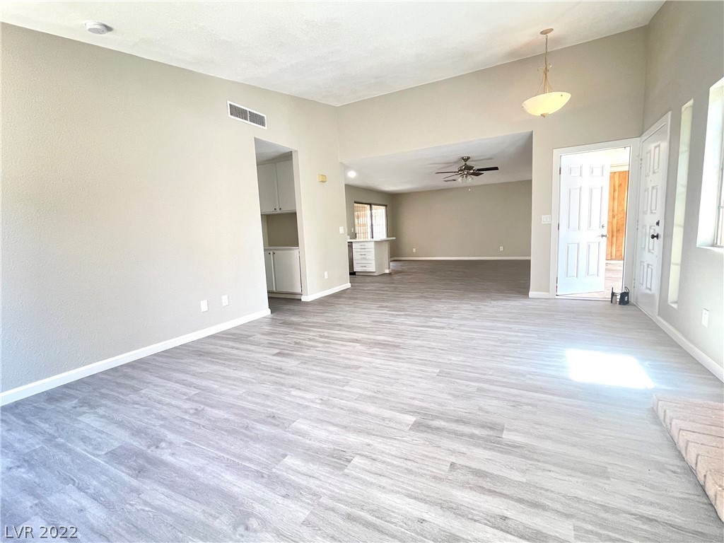 5436 Liverpool Road Las Vegas, NV 89107 - Photo 9 of 18 Gallery Image 9