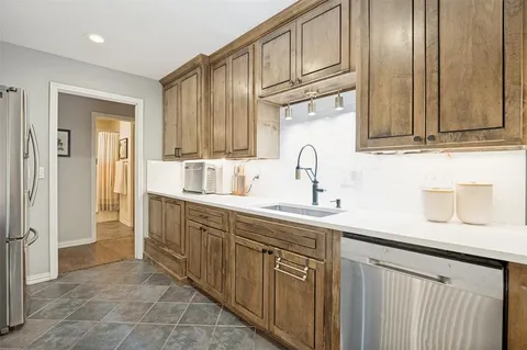 $374,900 | 1529 Windchime Drive, Dallas, TX 75224