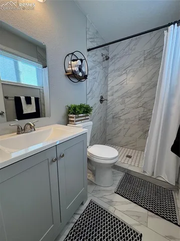 $399,999 | 886 Badger Drive, Colorado Springs, CO 80916