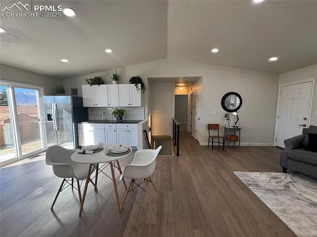 $399,999 | 886 Badger Drive, Colorado Springs, CO 80916