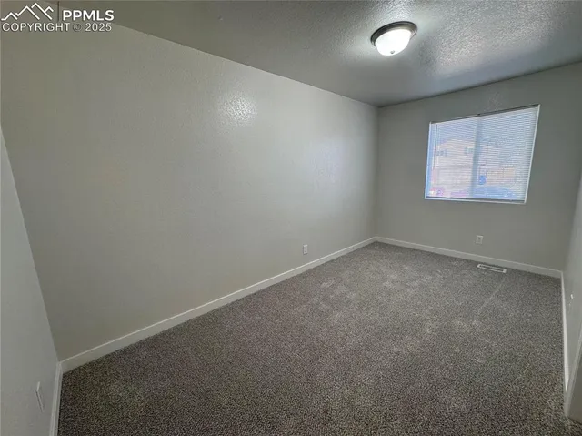 $399,999 | 886 Badger Drive, Colorado Springs, CO 80916