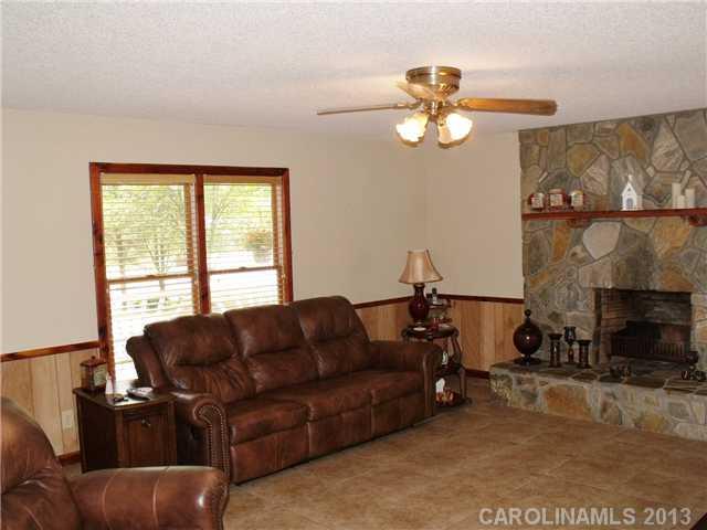 1273 Linwood Road Mooresville, NC 28115 - Photo 2 of 16 Gallery Image 2
