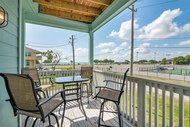 $446,900 | 1113 San Jacinto Street, La Porte, TX 77571