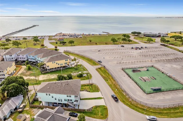 $446,900 | 1113 San Jacinto Street, La Porte, TX 77571