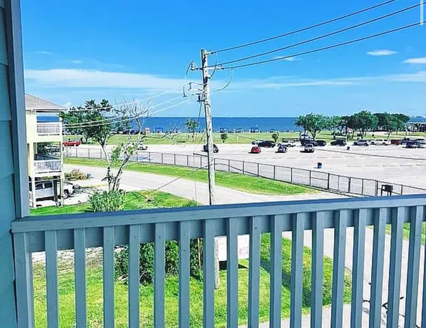 $446,900 | 1113 San Jacinto Street, La Porte, TX 77571