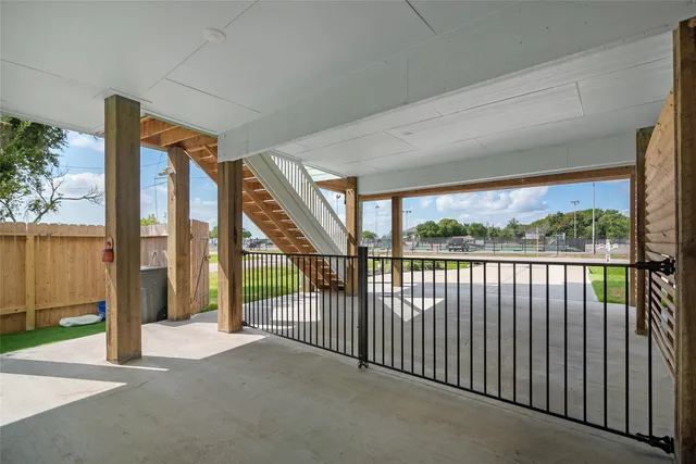 $446,900 | 1113 San Jacinto Street, La Porte, TX 77571