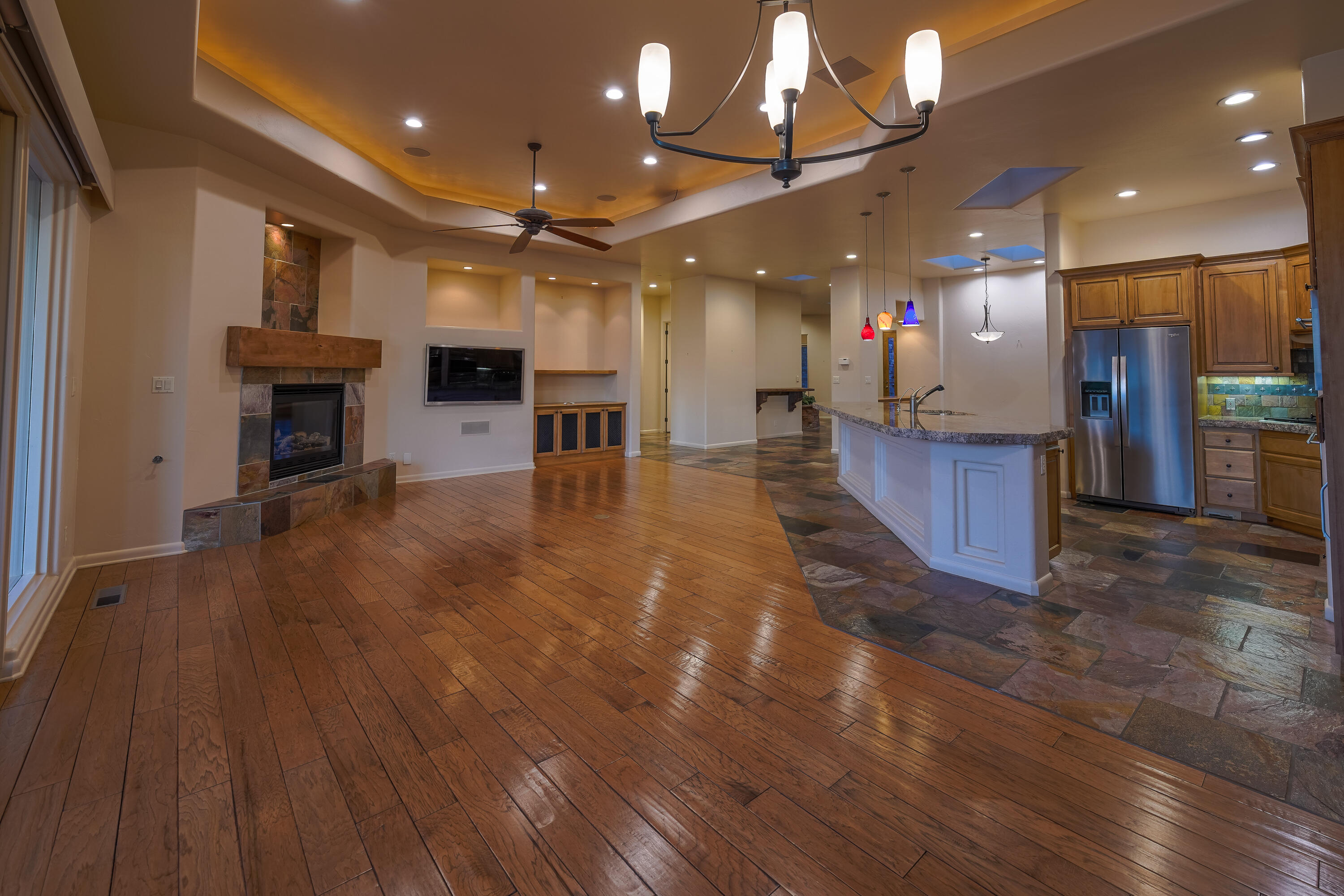 2410 West Entrada Trail, Unit 25 St. George, UT 84770 - Photo 10 of 45 Great room/ Kitchen