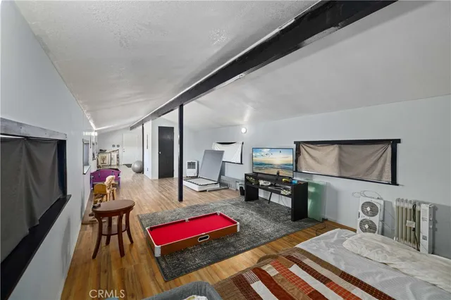 a view of a houses with a yard