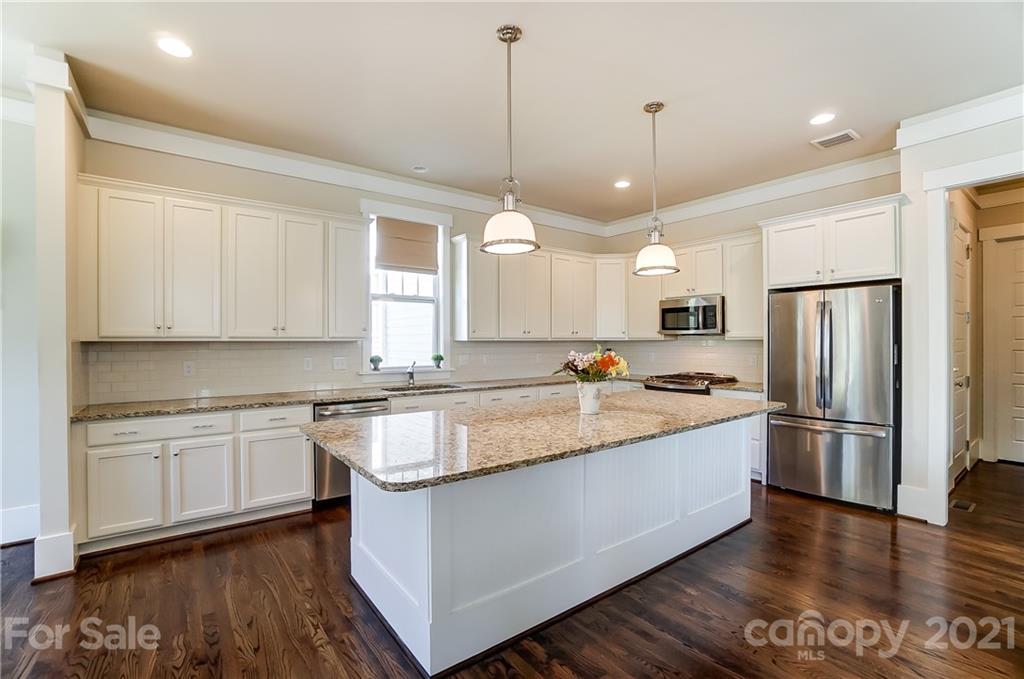 222 June Bug Lane Fort Mill, SC 29708 - Photo 16 of 31 Gallery Image 16