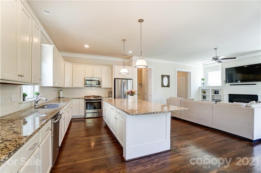 222 June Bug Lane Fort Mill, SC 29708 - Photo 17 of 31 Gallery Image 17