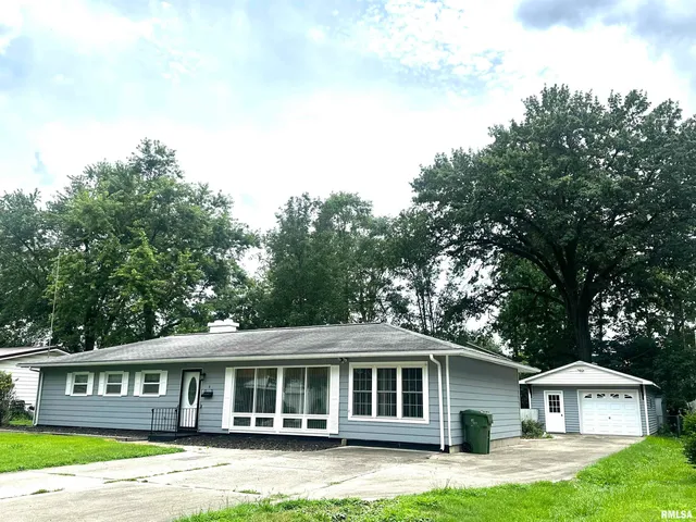 $164,000 | 6 Charles Drive, Centralia, IL 62801