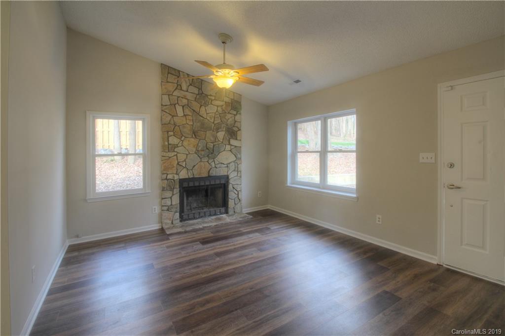 609 Rene Circle Waxhaw, NC 28173 - Photo 5 of 12 Gallery Image 5