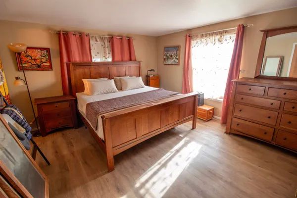 $1,298,000 | Undisclosed Address, Gifford, WA 99131