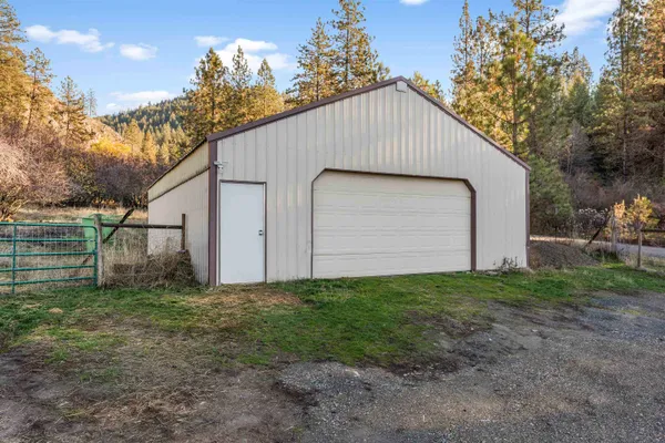 $1,298,000 | Undisclosed Address, Gifford, WA 99131