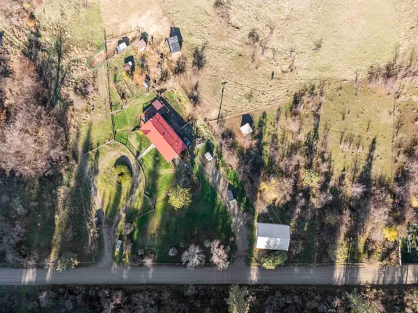 $1,298,000 | Undisclosed Address, Gifford, WA 99131