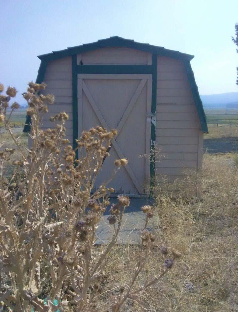 25712 Drews Road Chiloquin, OR 97624 - Photo 5 of 7 25712drews-05