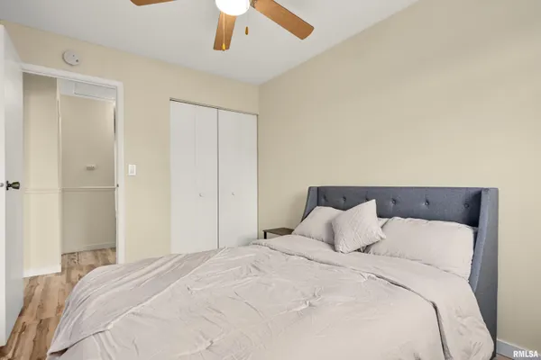 $268,000 | 2407 West Carriage Lane, Peoria, IL 61614