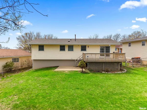 $268,000 | 2407 West Carriage Lane, Peoria, IL 61614