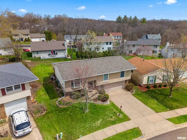 $268,000 | 2407 West Carriage Lane, Peoria, IL 61614