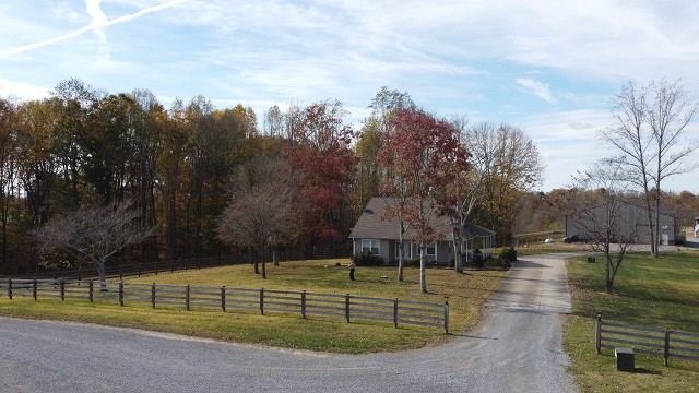 1013 Cave Hill Road Lafayette, TN 37083 - Photo 7 of 55 Gallery Image 7