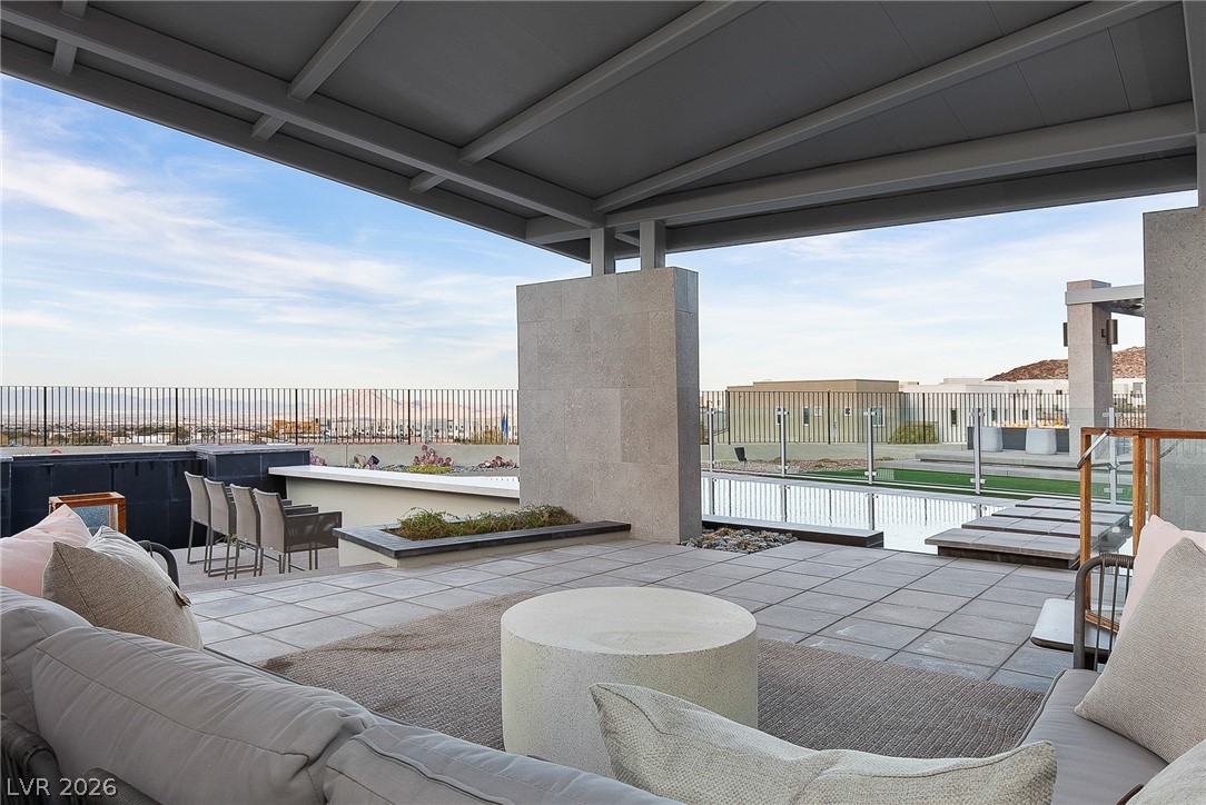 2240 Sky Pointe Ridge Drive Henderson, NV 89052 - Photo 14 of 63