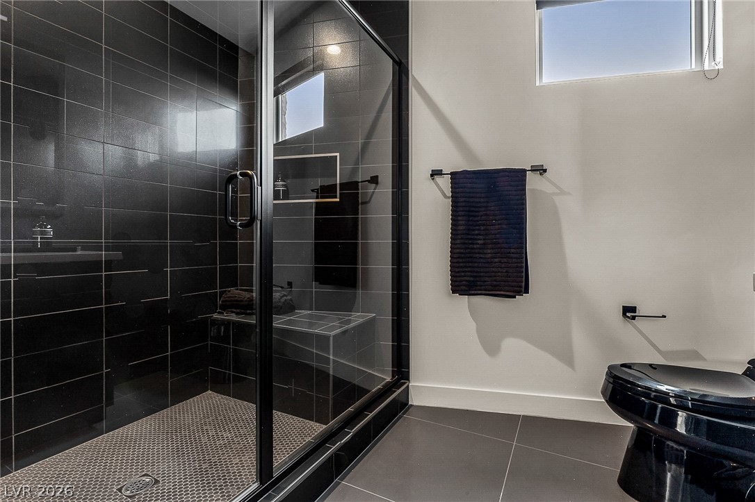 2240 Sky Pointe Ridge Drive Henderson, NV 89052 - Photo 49 of 63 Bathroom for bedroom 4
