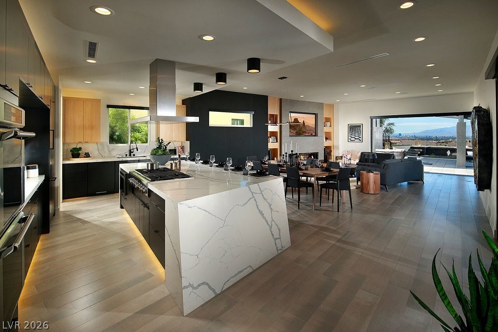 2240 Sky Pointe Ridge Drive Henderson, NV 89052 - Photo 5 of 63