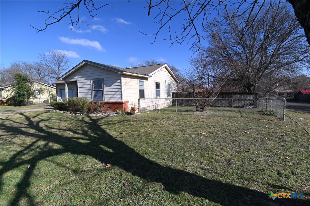 109 Ridge Street Copperas Cove, TX 76522 - Photo 5 of 27