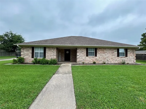 $334,900 | 203 Marianne Circle, Sulphur Springs, TX 75482