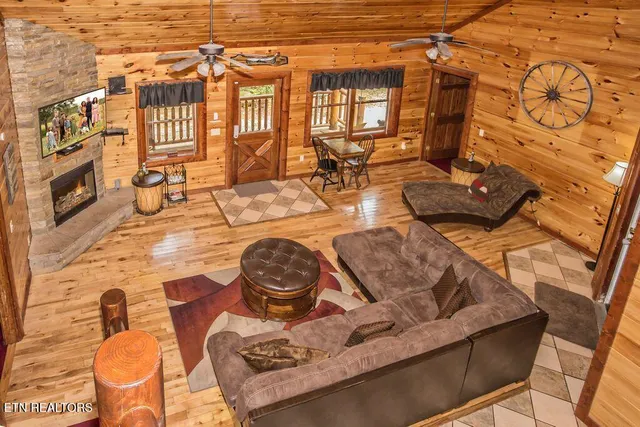 $2,750,000 | 213-222223 Amet Way, Cosby, TN 37722