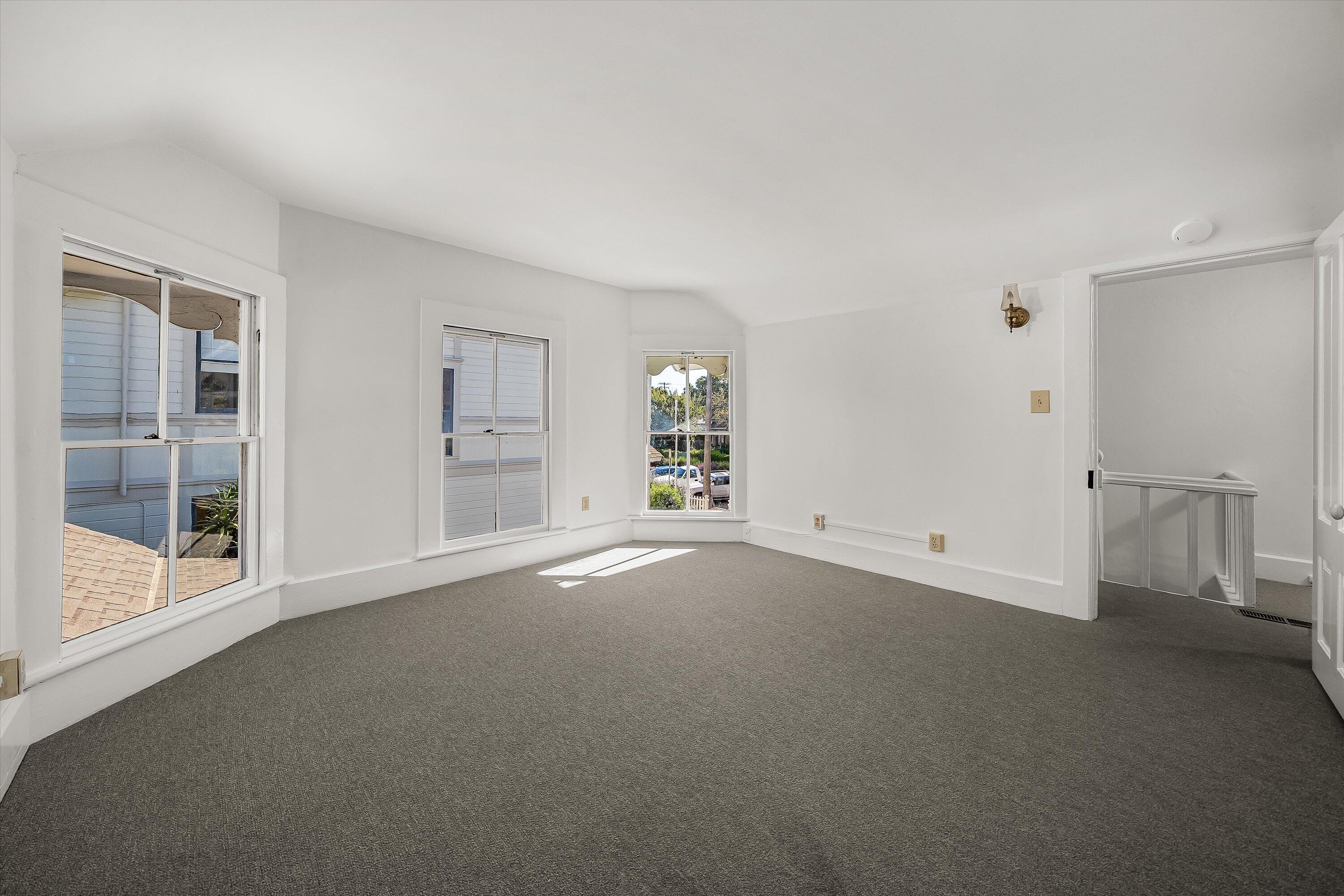 532 Brinkerhoff Avenue Santa Barbara, CA 93101 - Photo 14 of 30 a view of empty room with windows