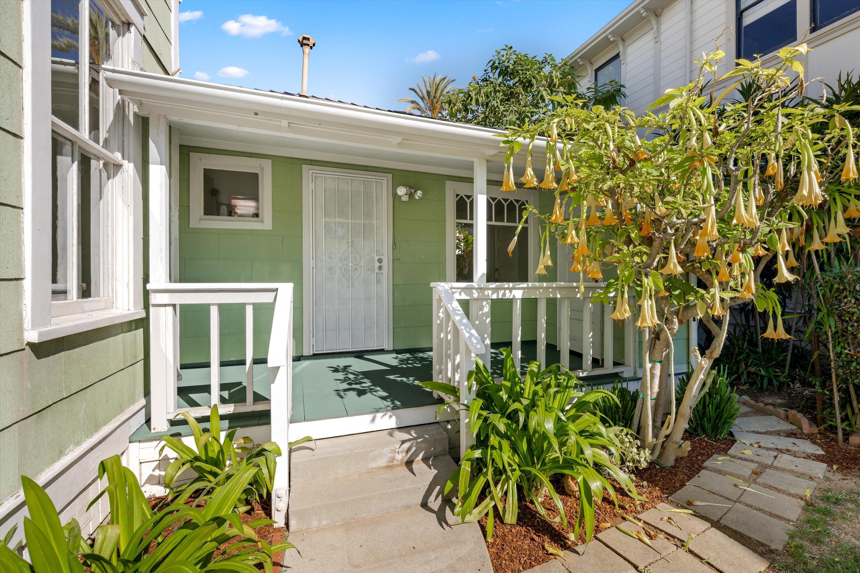 532 Brinkerhoff Avenue Santa Barbara, CA 93101 - Photo 18 of 30 a front view of a house with a garden