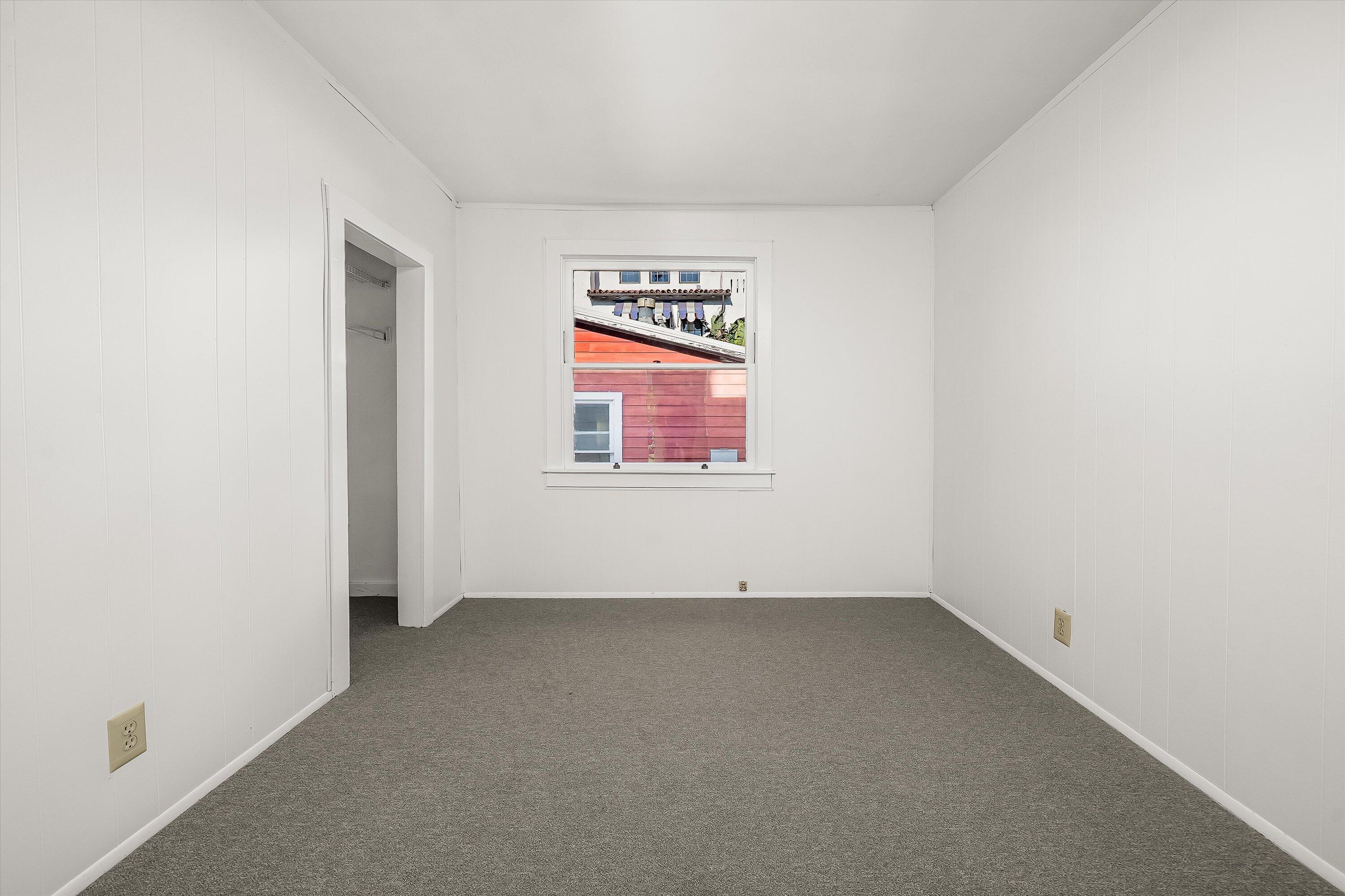 532 Brinkerhoff Avenue Santa Barbara, CA 93101 - Photo 20 of 30 an empty room with a window