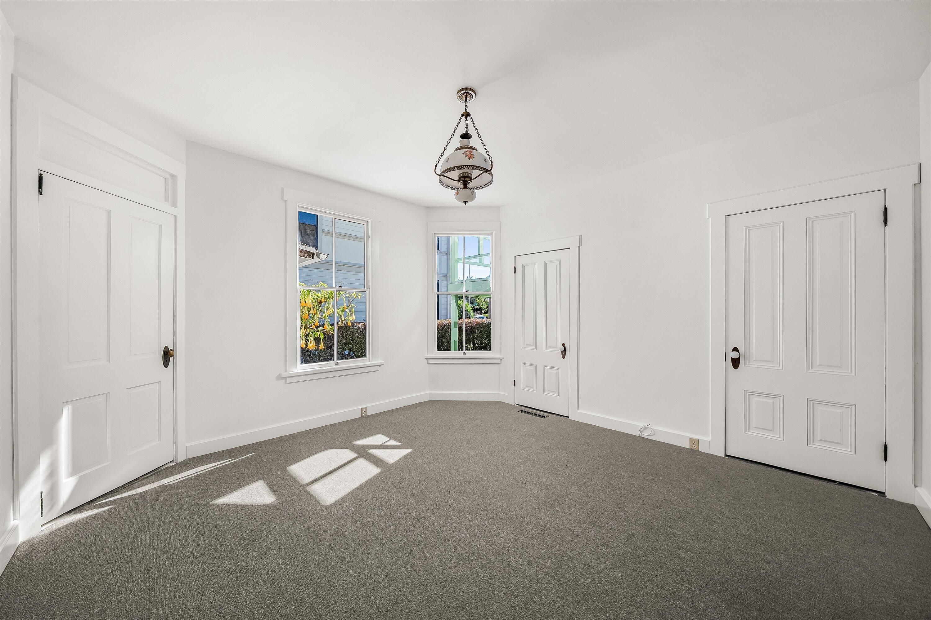 532 Brinkerhoff Avenue Santa Barbara, CA 93101 - Photo 10 of 30 a view of empty room with windows