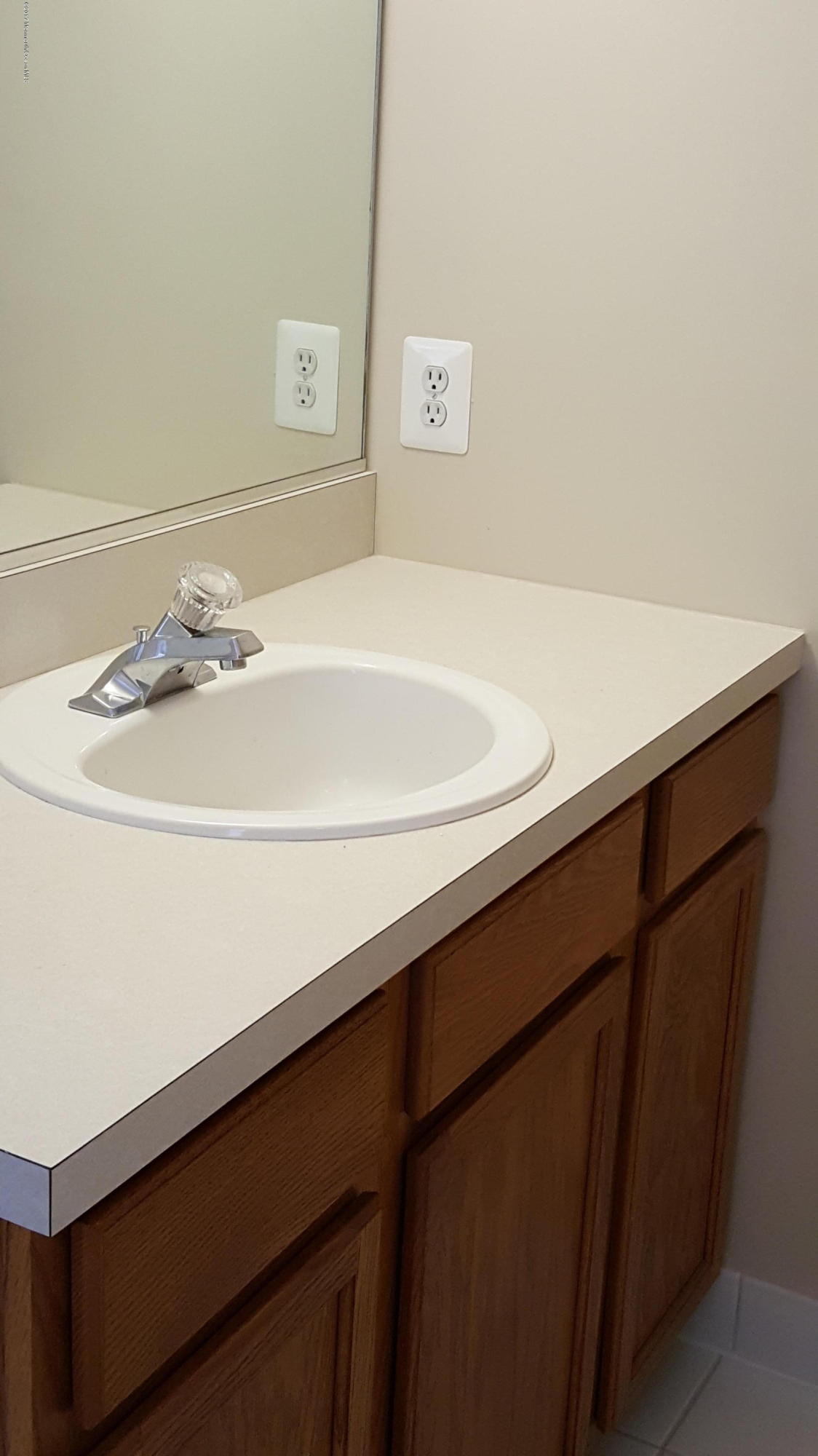 297 Spring Street, Unit 12 Red Bank, NJ 07701 - Photo 11 of 16 Full Bathroom