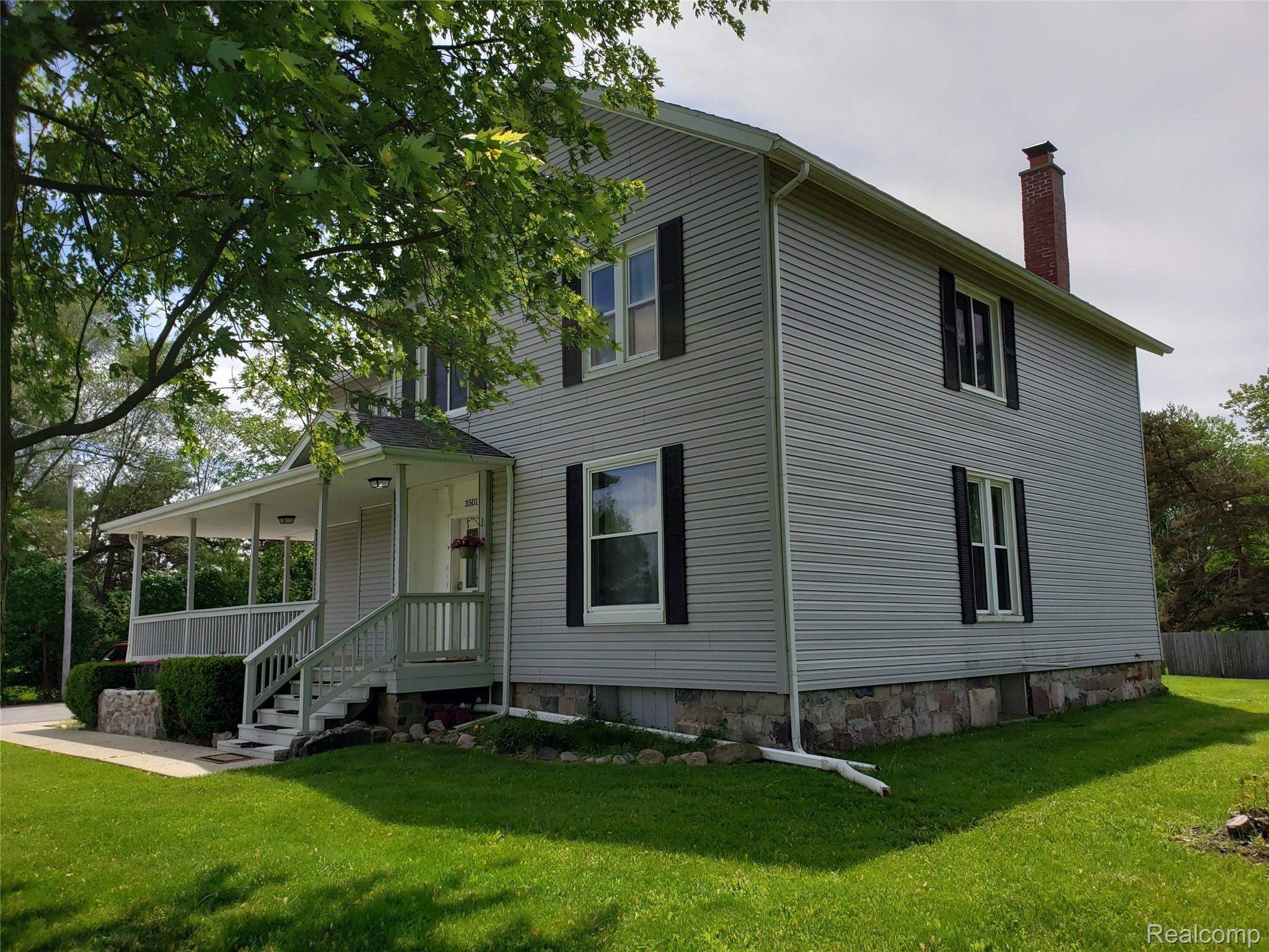 3501 Thomas Road Oxford, MI 48371 - Photo 2 of 26 Front side view