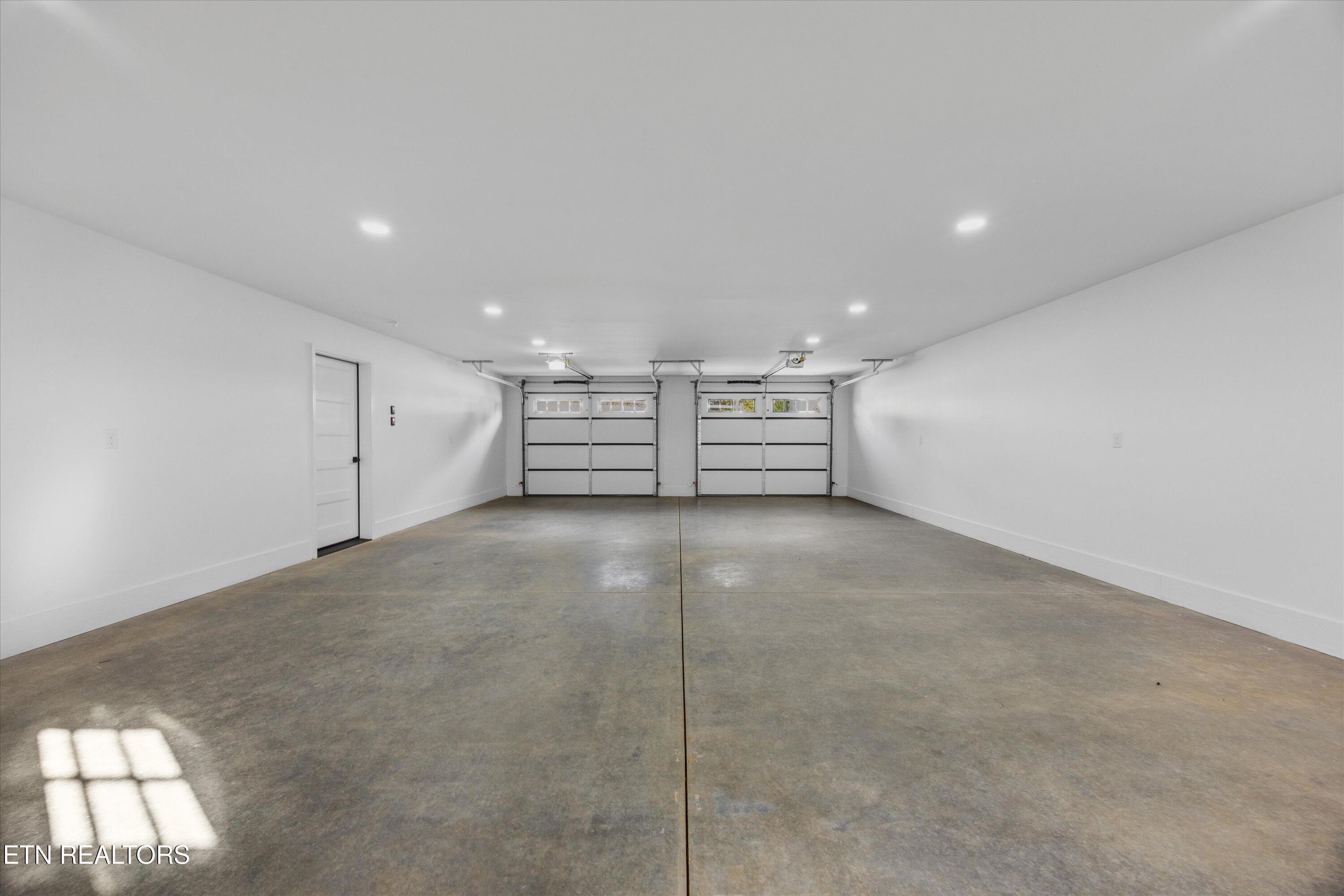 411 Hampton Way Dandridge, TN 37725 - Photo 33 of 41 33-411 Hampton Wy 32