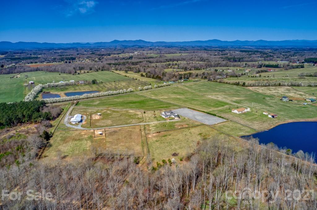 1481 Airport Road Rutherfordton, NC 28139 - Photo 2 of 47 a view of an ocean and a mountain