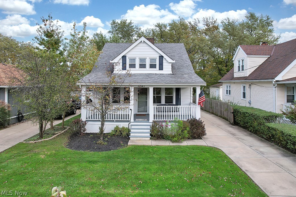 1247 Mayfield Ridge Road Cleveland, OH 44124 - Photo 1 of 21 Beautifully Manicured Yard